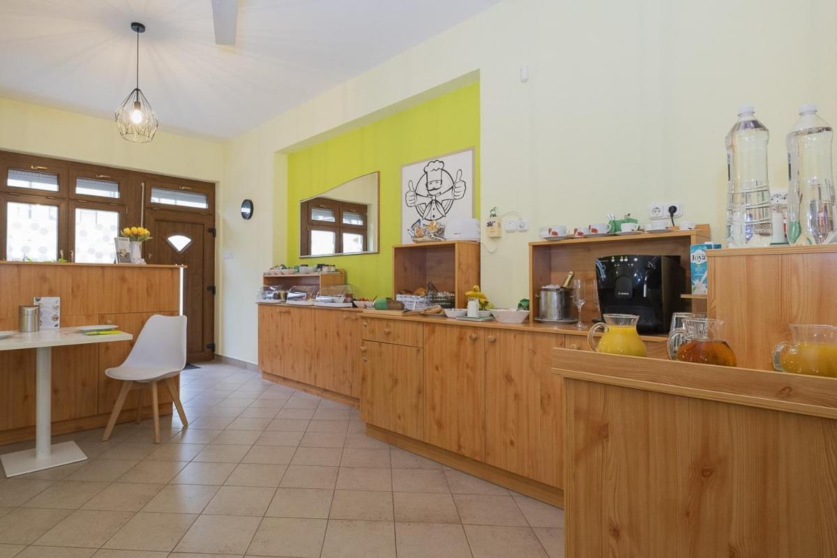 Acs Apartman Heviz Exterior photo